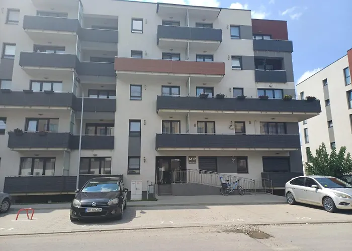 Ariel Apartment - Balcony & Free Parking